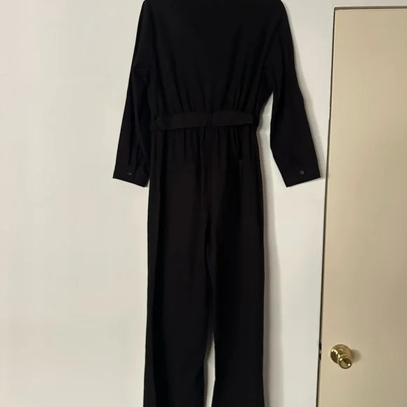 Stylish Black Jumpsuit - Picture 6 of 7
